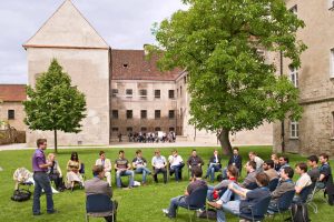 Trường đại học phù hợp để du học Đức 2022